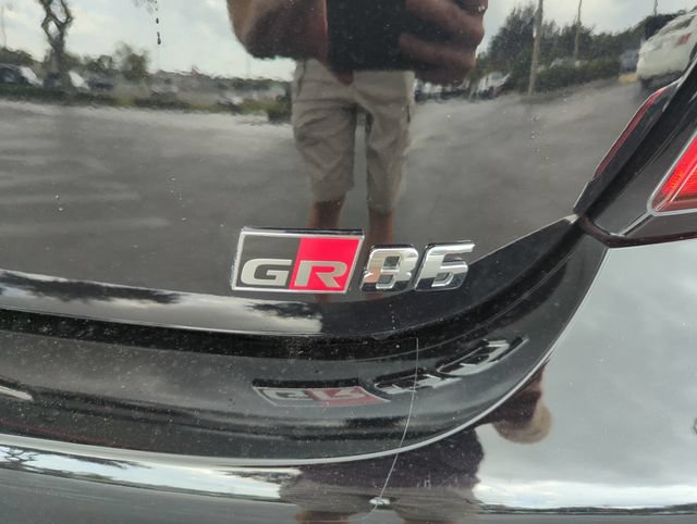Used 2022 Toyota GR86 Premium RWD image 21