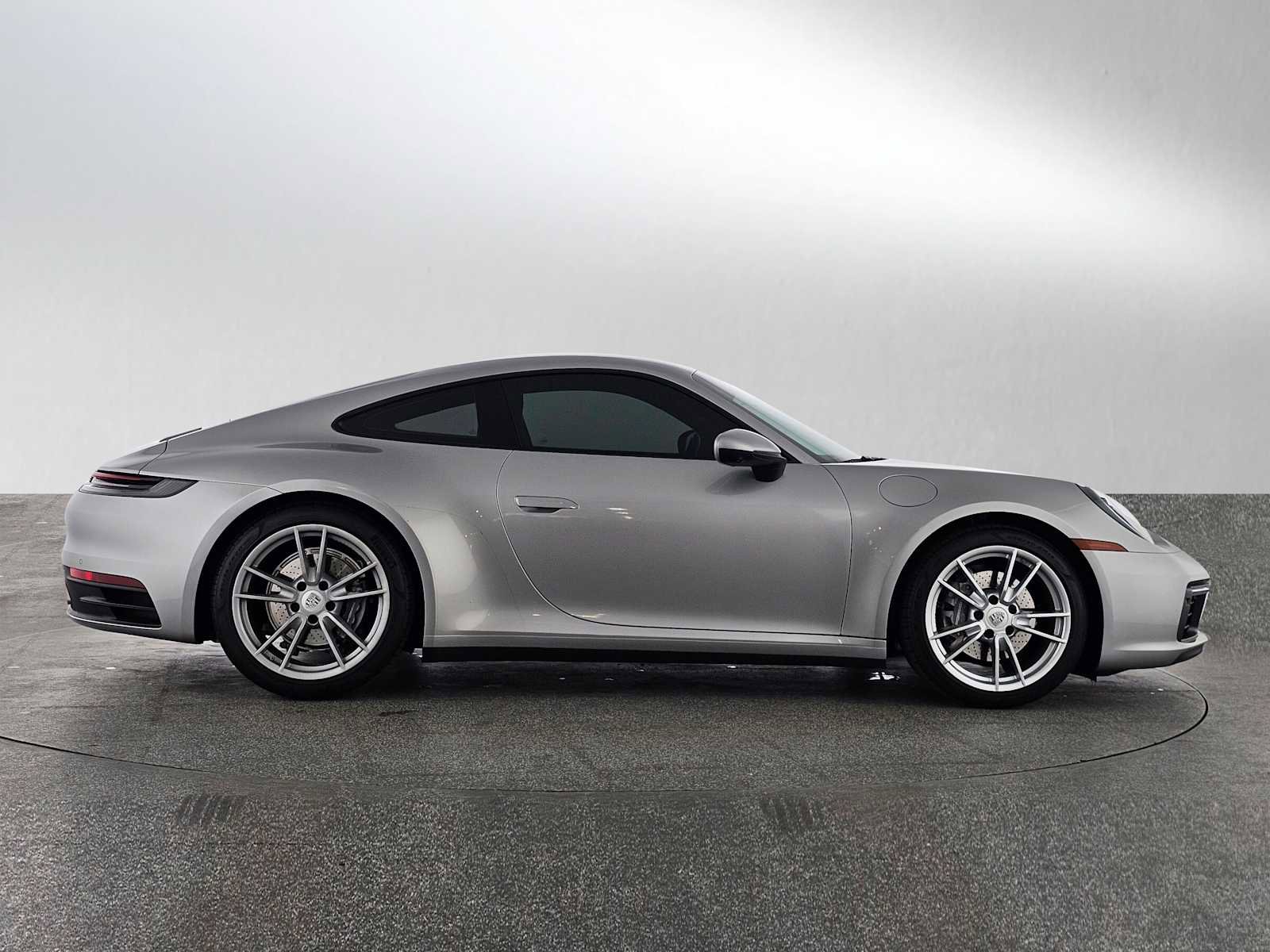 Used 2021 Porsche 911 Carrera image 6