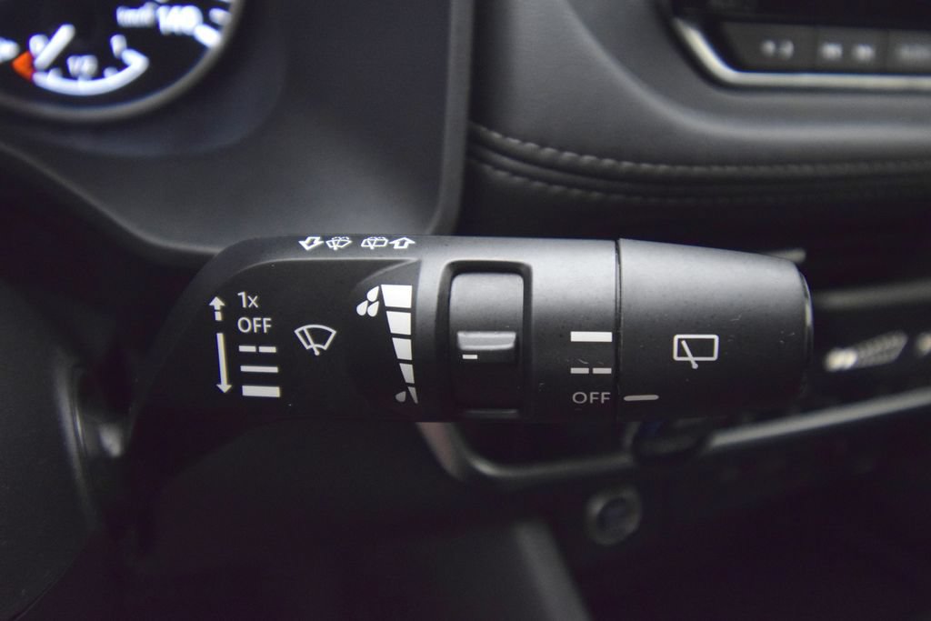Used 2022 Nissan Rogue SV AWD/4WD image 36