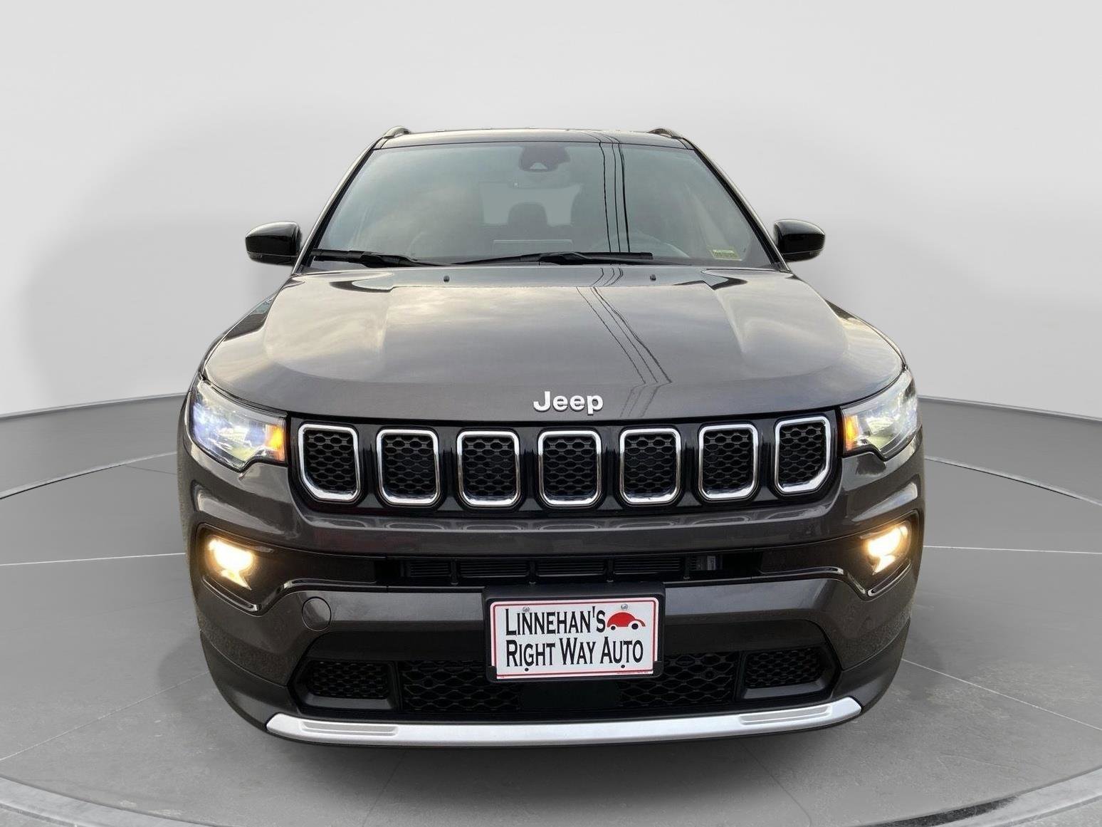 Used 2023 Jeep Compass Limited AWD/4WD image 8