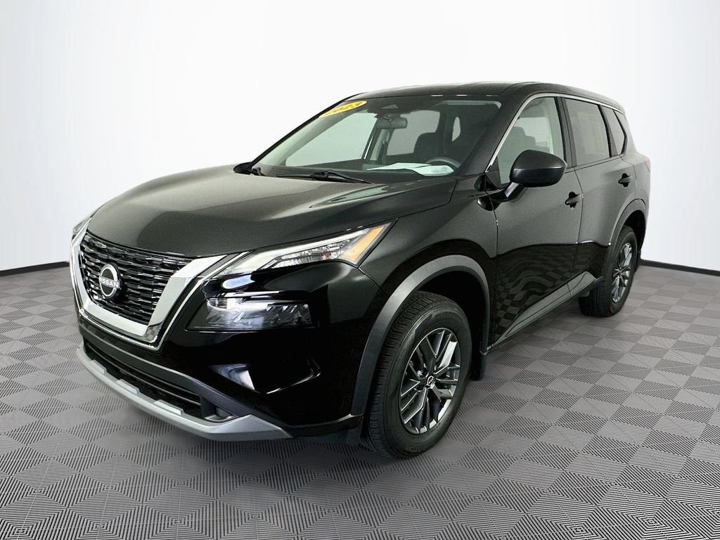 Used 2023 Nissan Rogue S AWD/4WD image 5