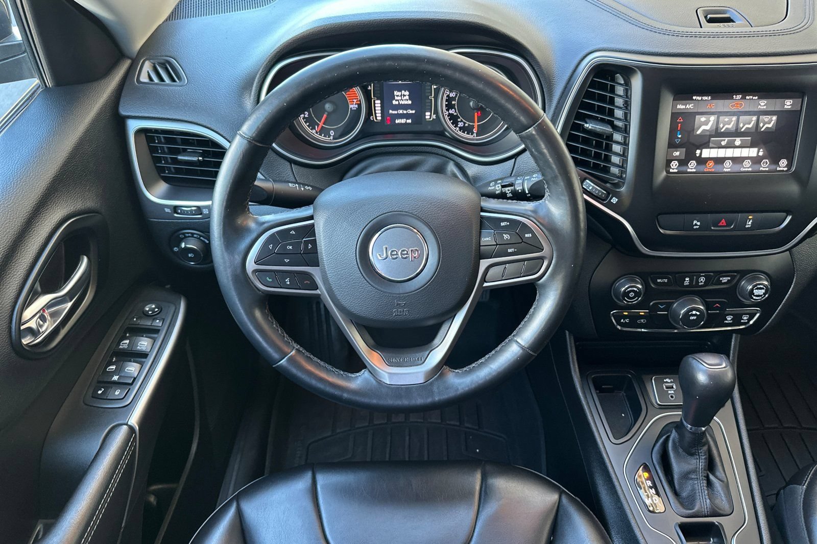 Used 2021 Jeep Cherokee Latitude Plus FWD image 14