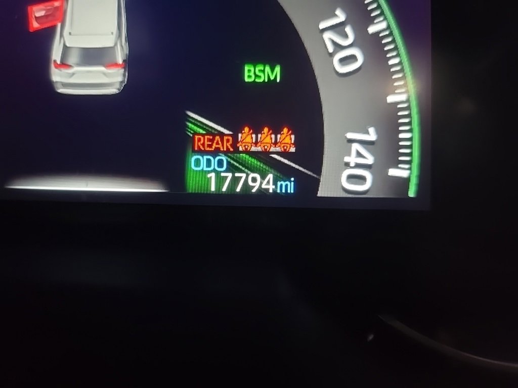 Used 2023 Toyota RAV4 XLE image 22