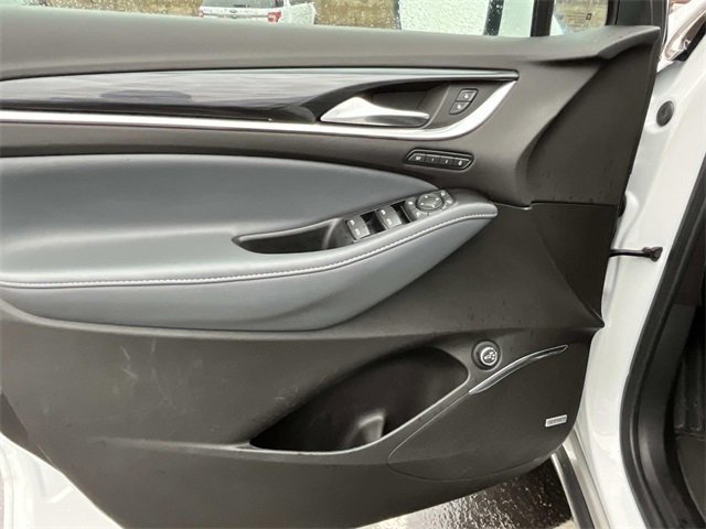 Used 2024 Buick Enclave Premium image 26