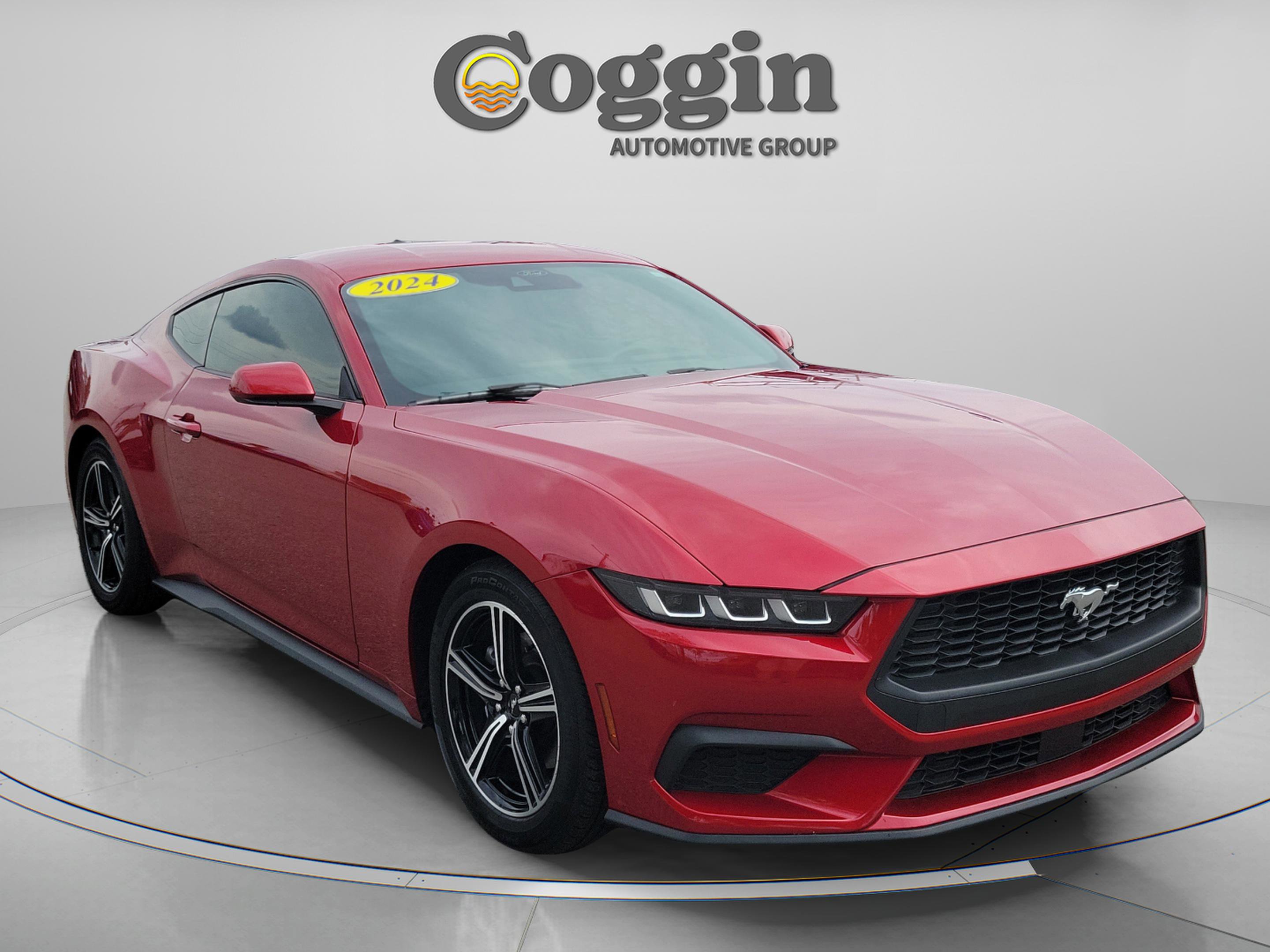 Used 2024 Ford Mustang Coupe RWD image 4