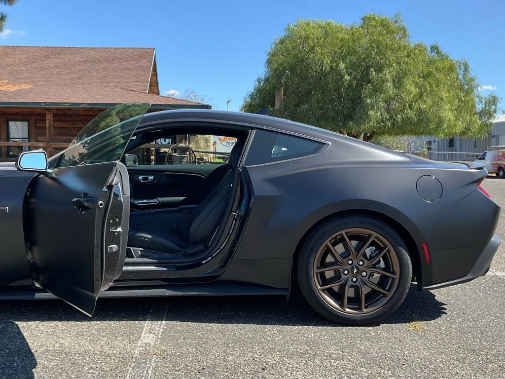 Used 2025 Ford Mustang GT Premium image 47