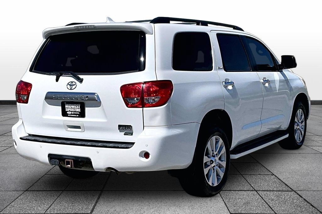 Used 2015 Toyota Sequoia Platinum AWD/4WD image 12