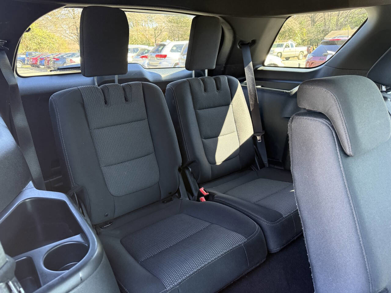 Used 2019 Ford Explorer XLT image 18