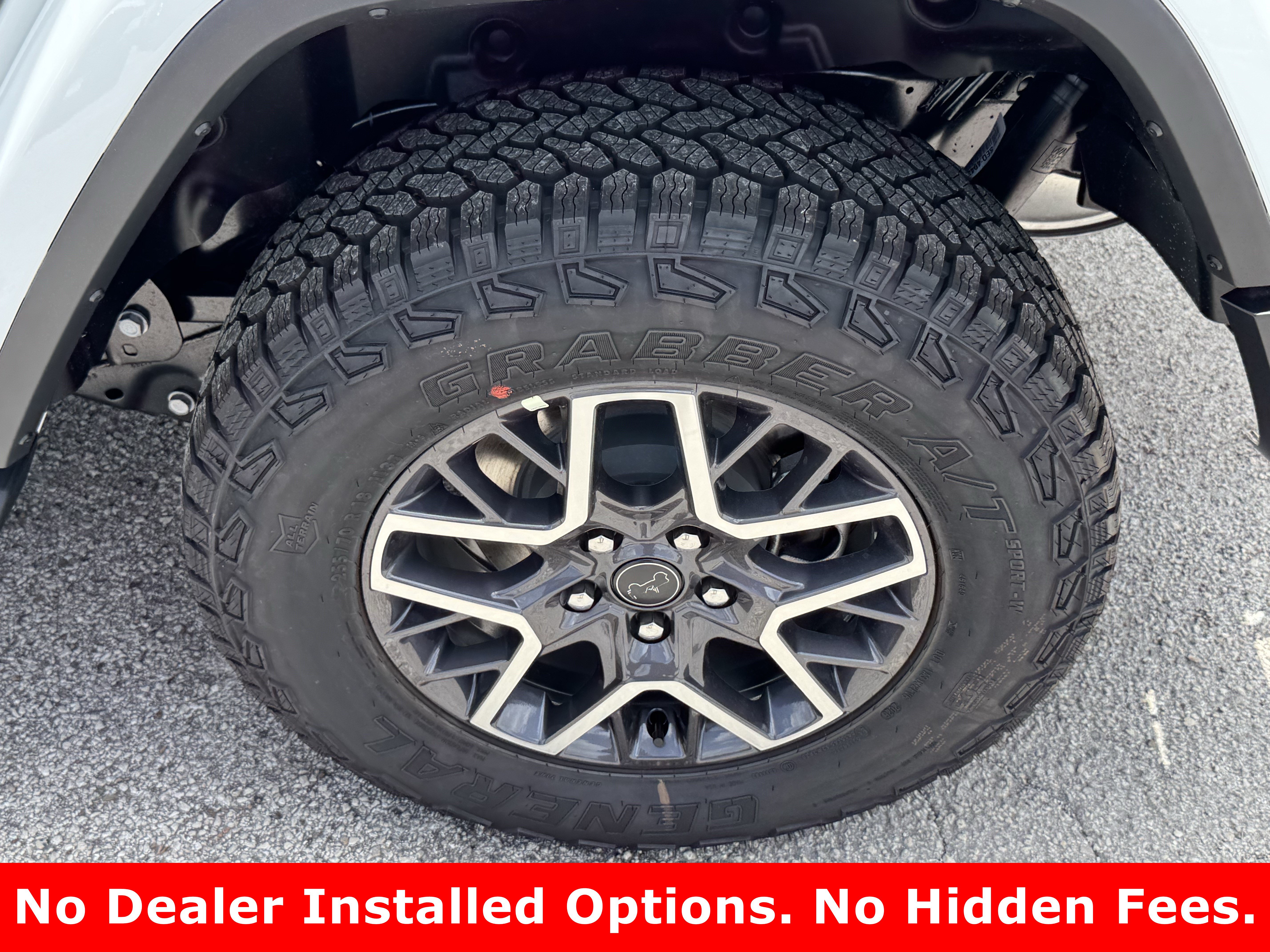 New 2026 Jeep Wrangler Unlimited Sahara AWD/4WD image 9