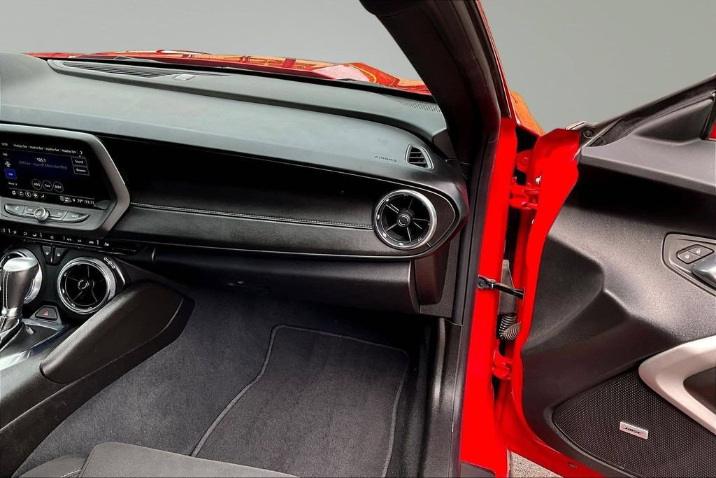 Used 2022 Chevrolet Camaro LT w/ Technology Package RWD image 23