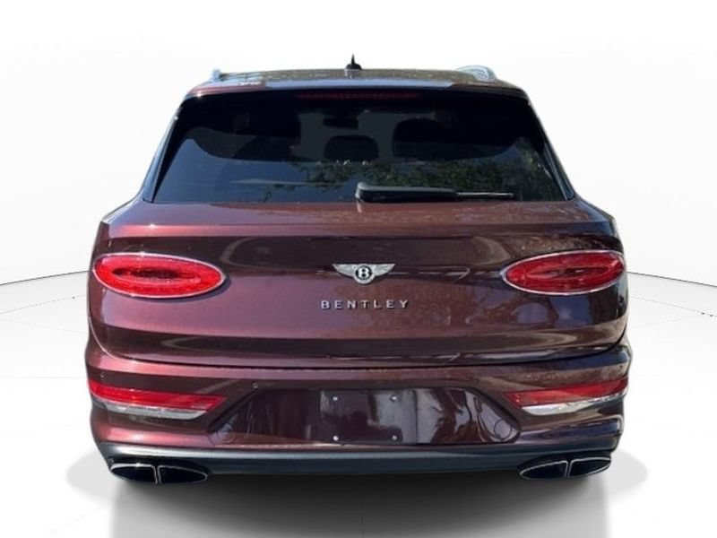 Used 2022 Bentley Bentayga AWD/4WD image 4