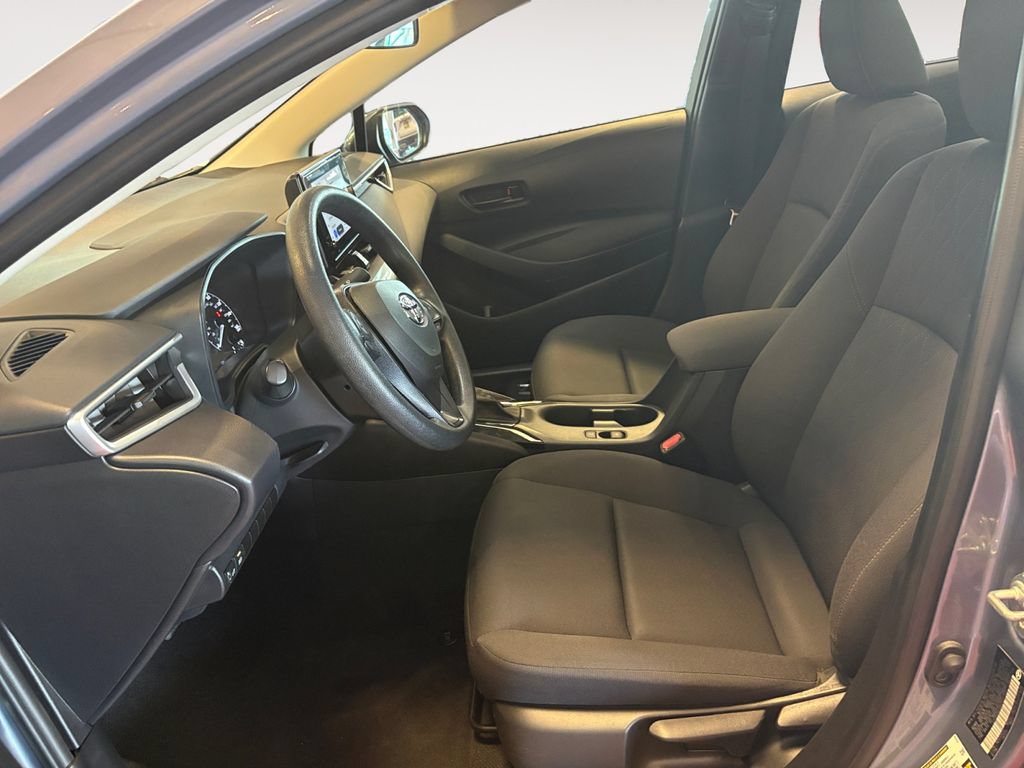 Used 2024 Toyota Corolla LE FWD image 9