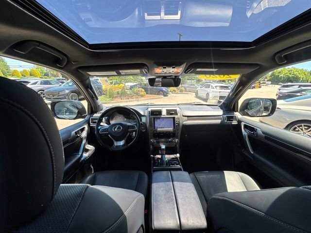 Used 2020 Lexus GX 460 Premium w/ Premium Package AWD/4WD image 39