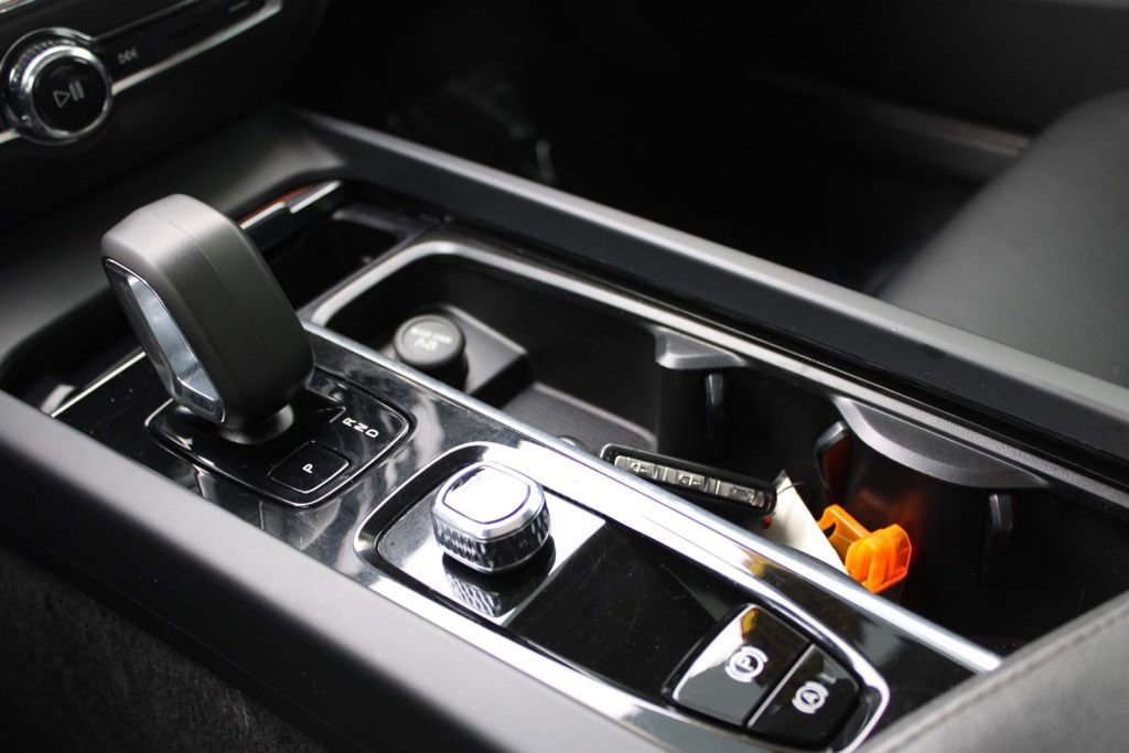 Used 2024 Volvo S60 B5 Plus image 39