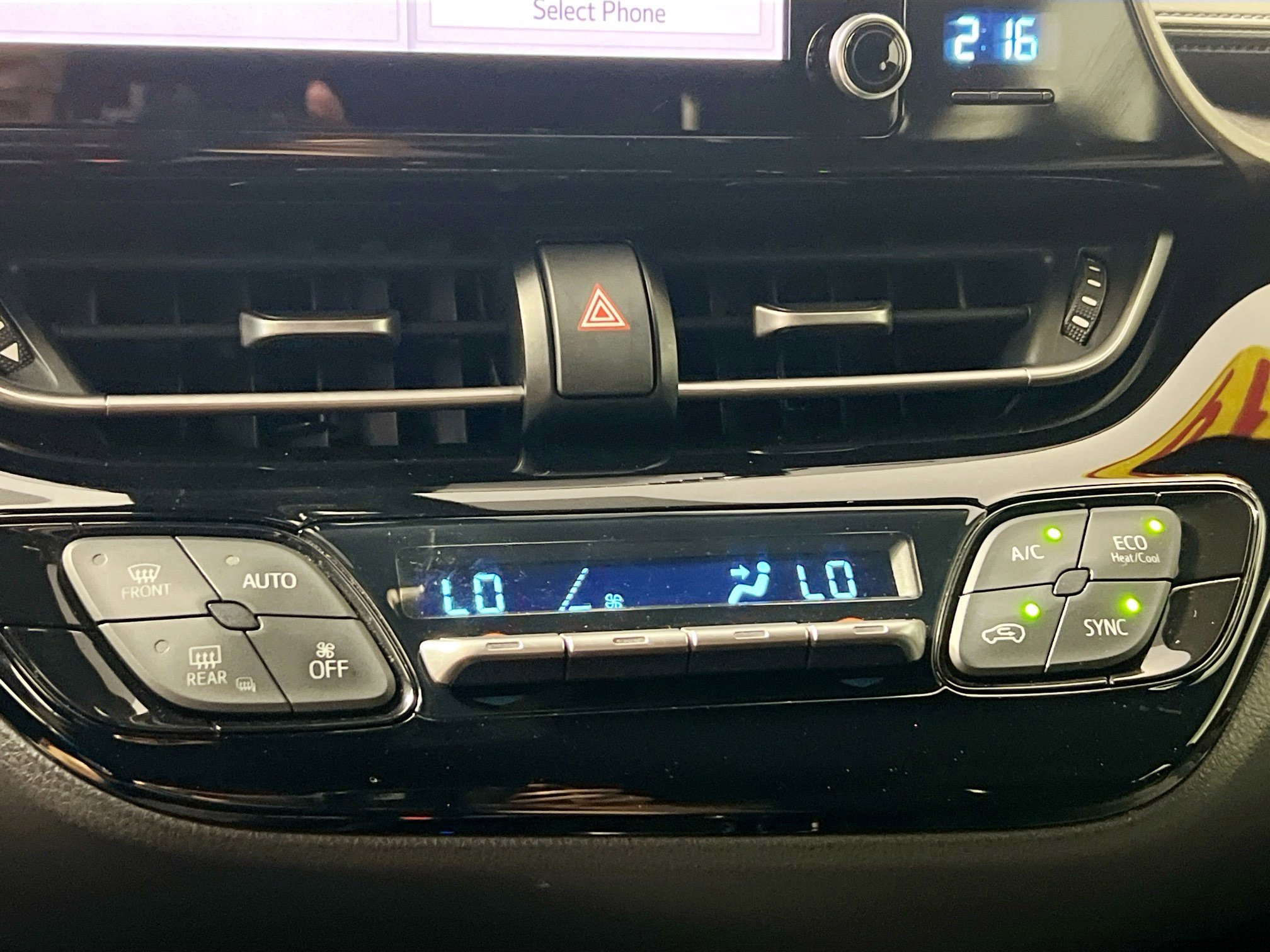 Used 2019 Toyota C-HR XLE FWD image 27