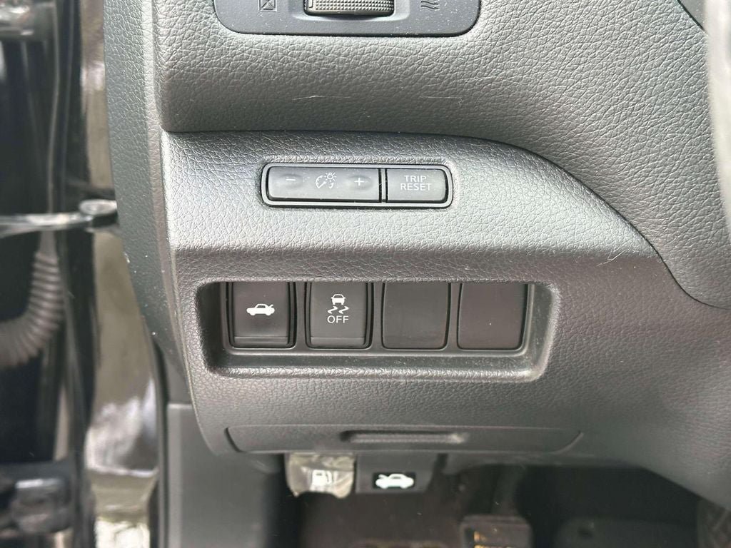 Used 2017 Nissan Altima 2.5 SR FWD image 20
