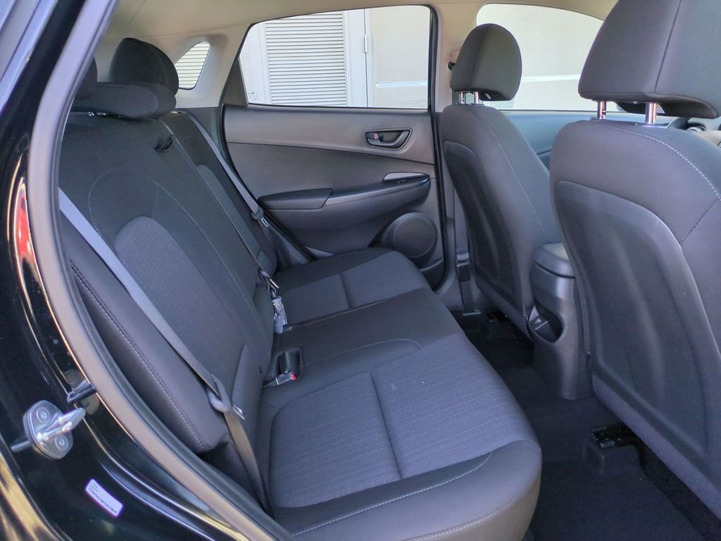 Certified 2023 Hyundai Kona SEL image 30