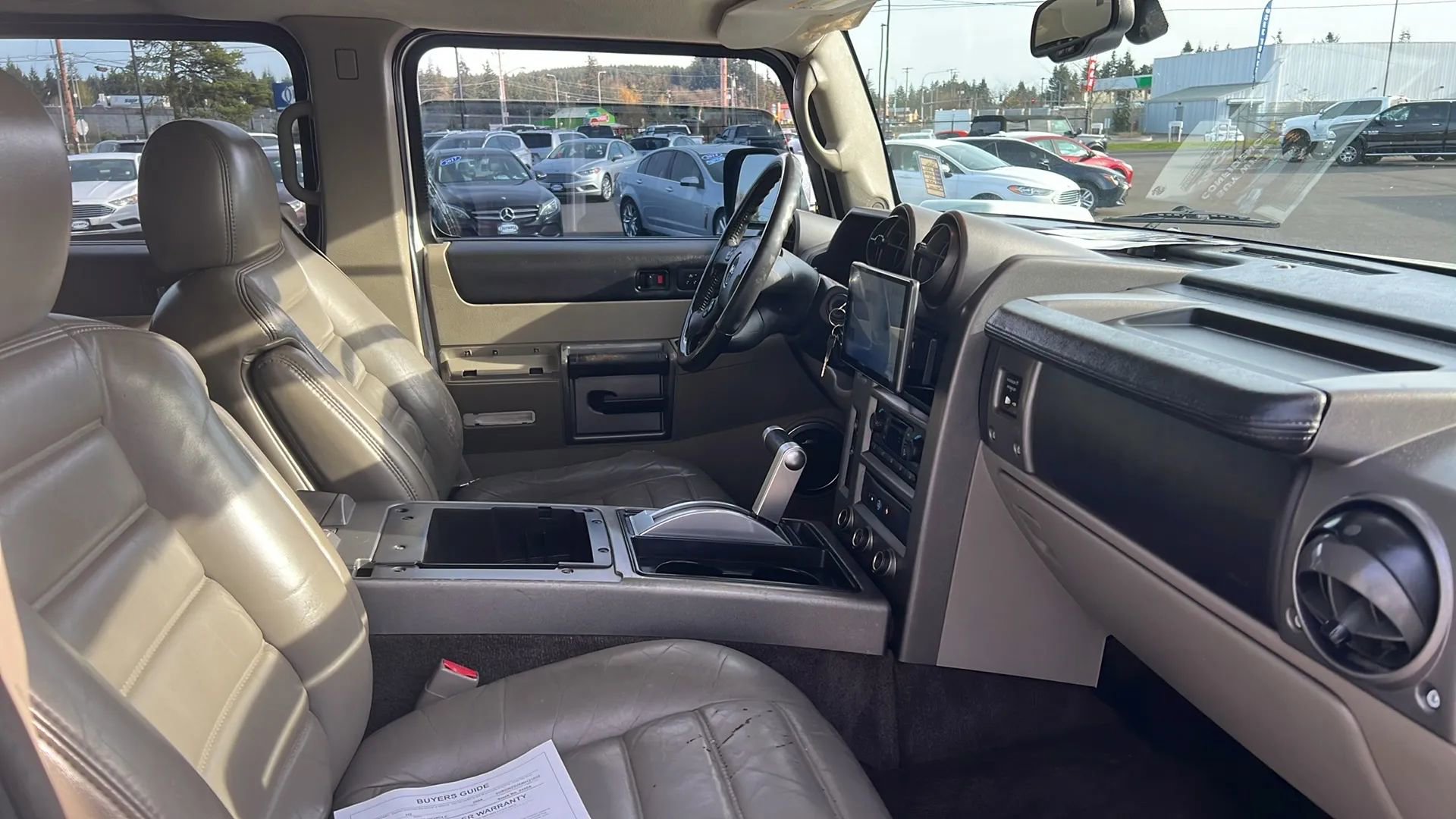 Used 2004 HUMMER H2 w/ Preferred Equipment Group image 5