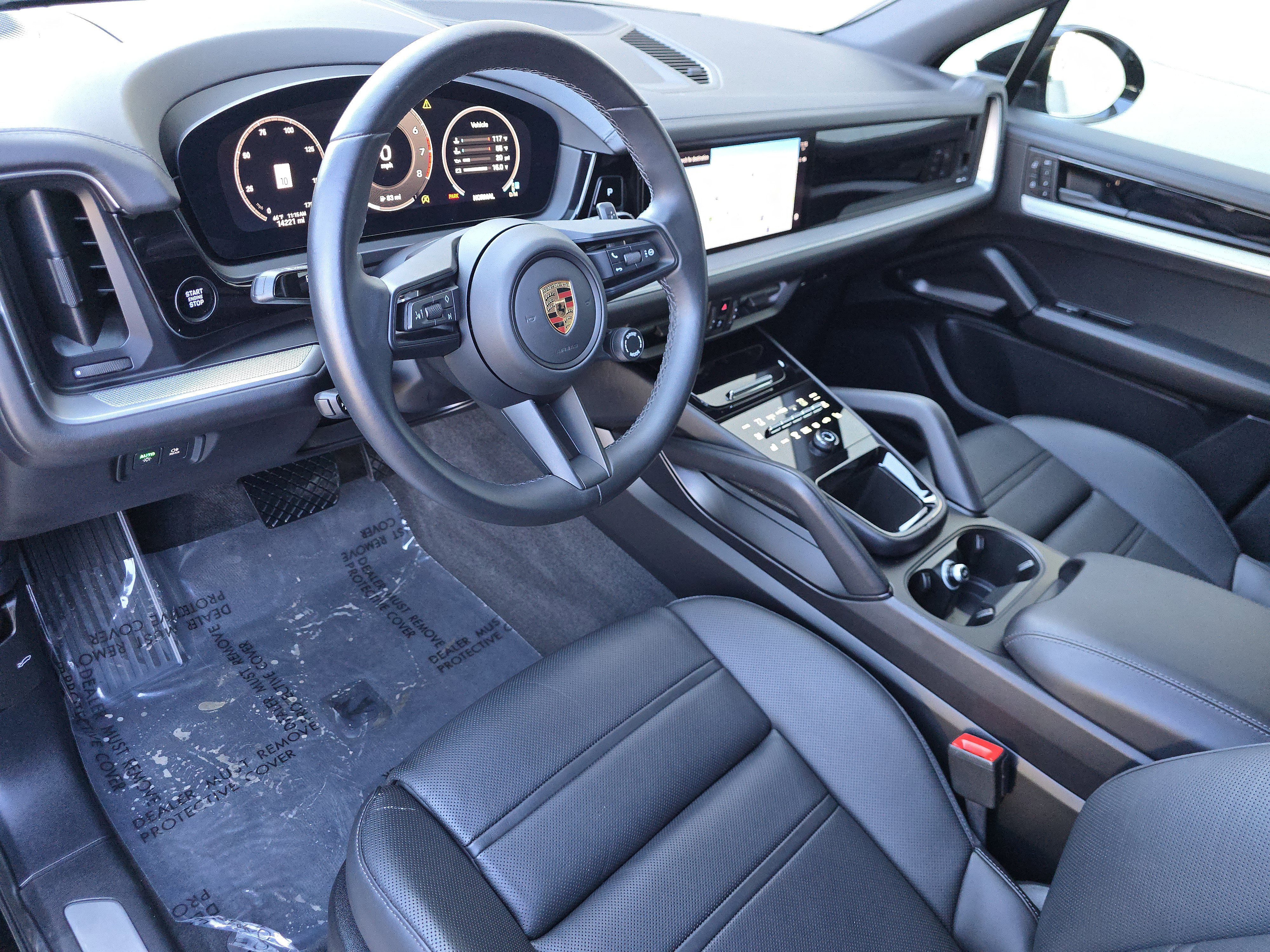 Certified 2024 Porsche Cayenne image 4