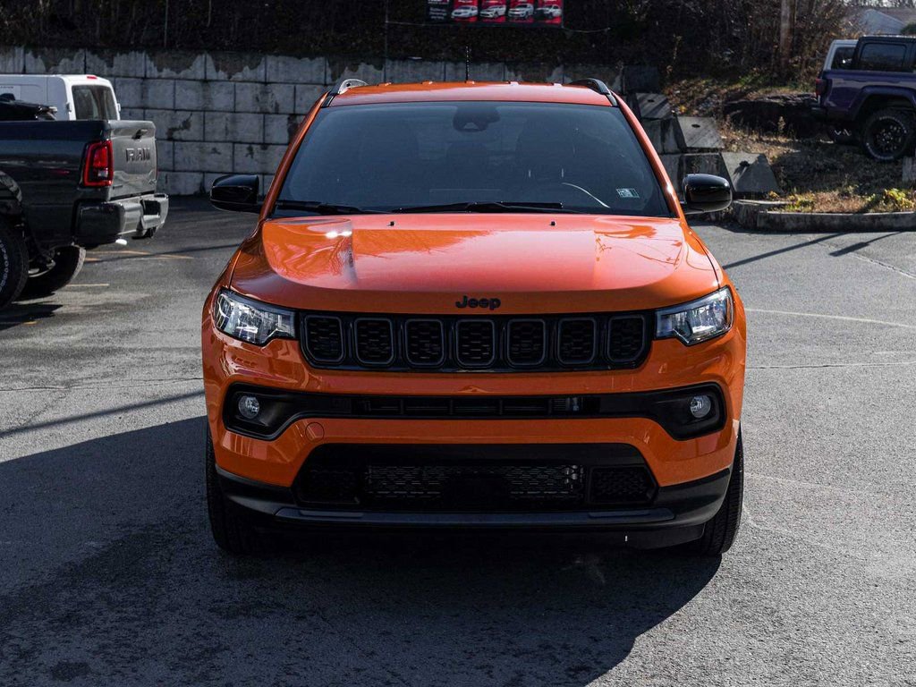 New 2026 Jeep Compass Latitude image 2