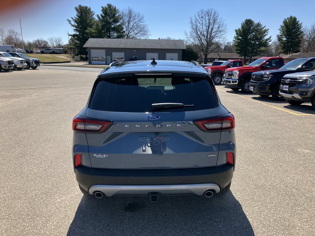 Used 2025 Ford Escape SE w/ PHEV Premium Package FWD image 6