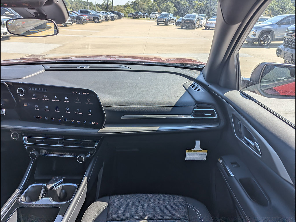 New 2027 Chevrolet Traverse LT w/ Midnight/Sport Edition FWD image 4