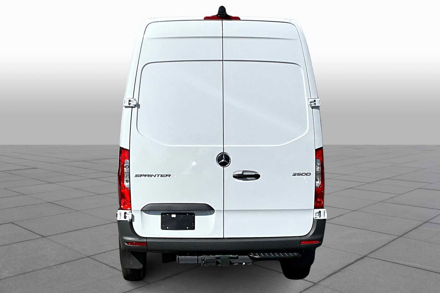New 2025 Mercedes-Benz Sprinter 2500 image 4