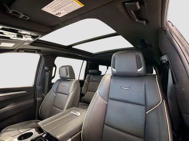 Certified 2025 Cadillac Escalade ESV Premium Luxury image 22