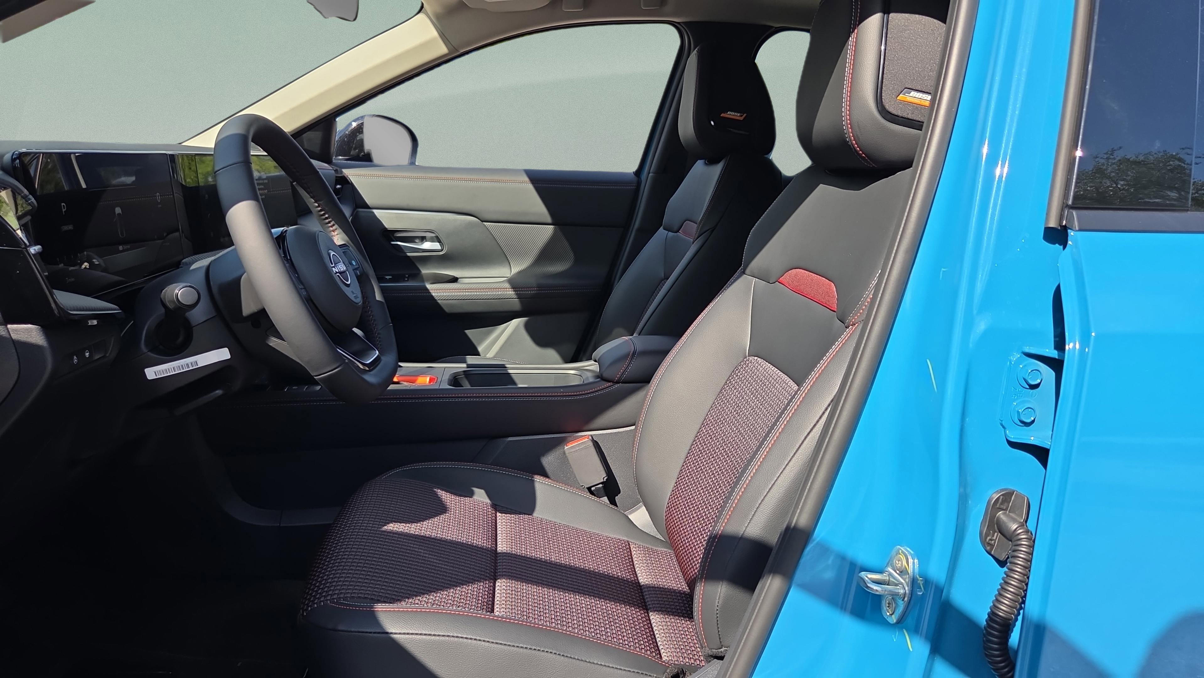 New 2026 Nissan Kicks SR w/ SR Premium Package AWD/4WD image 9