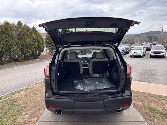 New 2026 Subaru Ascent Limited AWD/4WD image 15