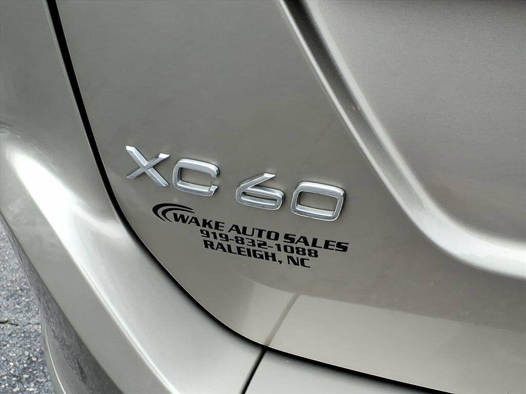 Used 2015 Volvo XC60 T5 Platinum FWD image 5