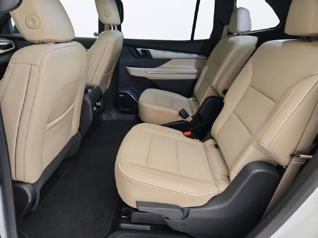 Used 2026 Buick Enclave Preferred AWD/4WD image 25