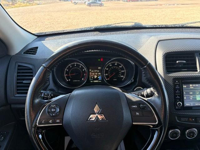 Used 2017 Mitsubishi Outlander Sport SE AWD/4WD image 17