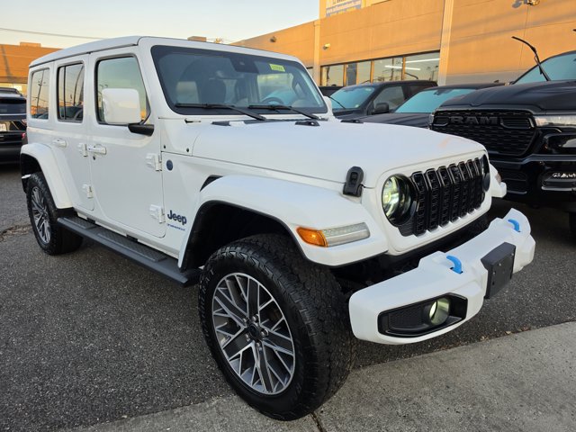 Used 2024 Jeep Wrangler High Altitude