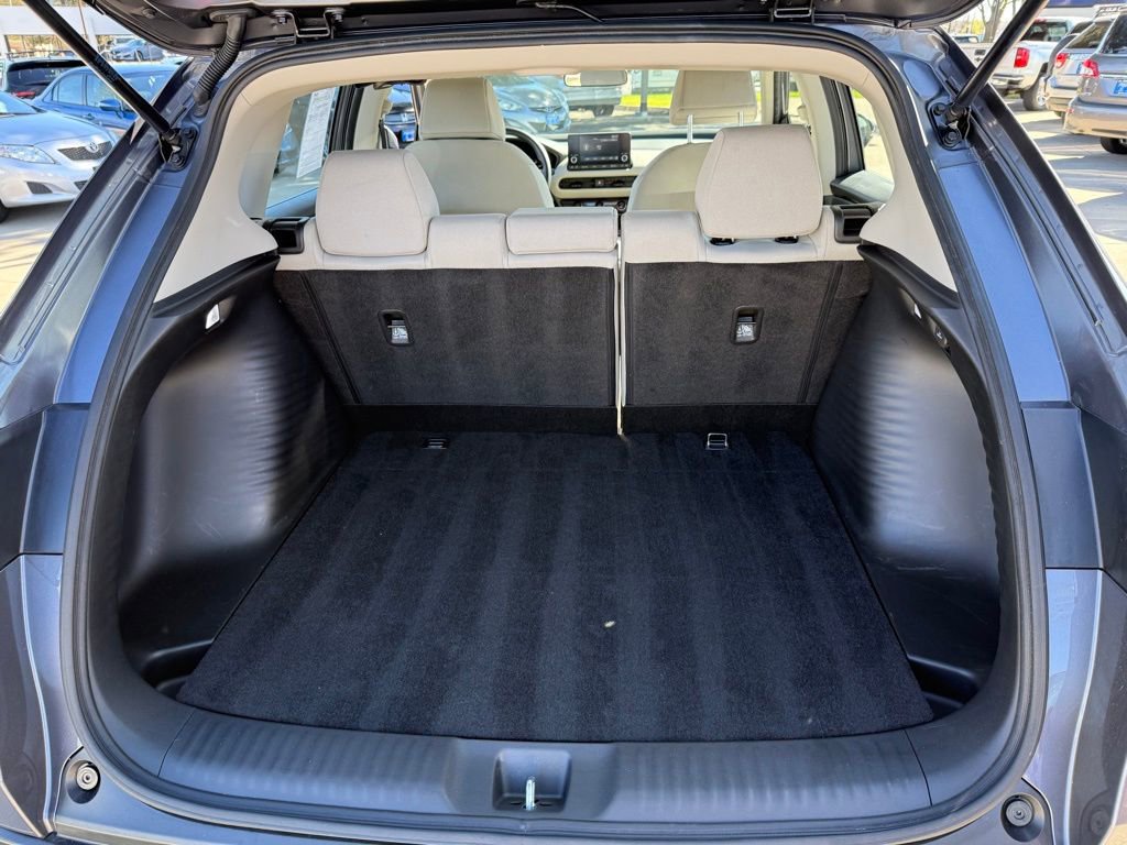 Used 2023 Honda HR-V LX image 18