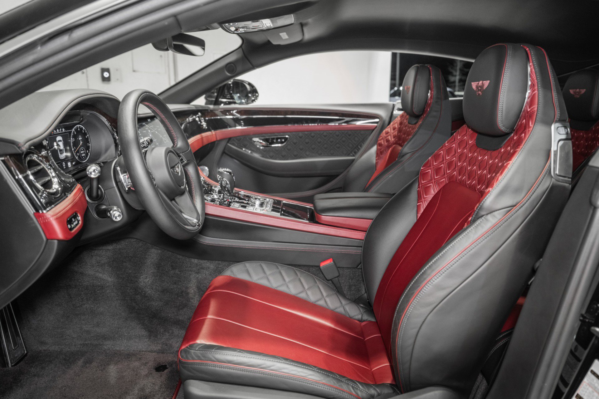 Used 2020 Bentley Continental GT image 17