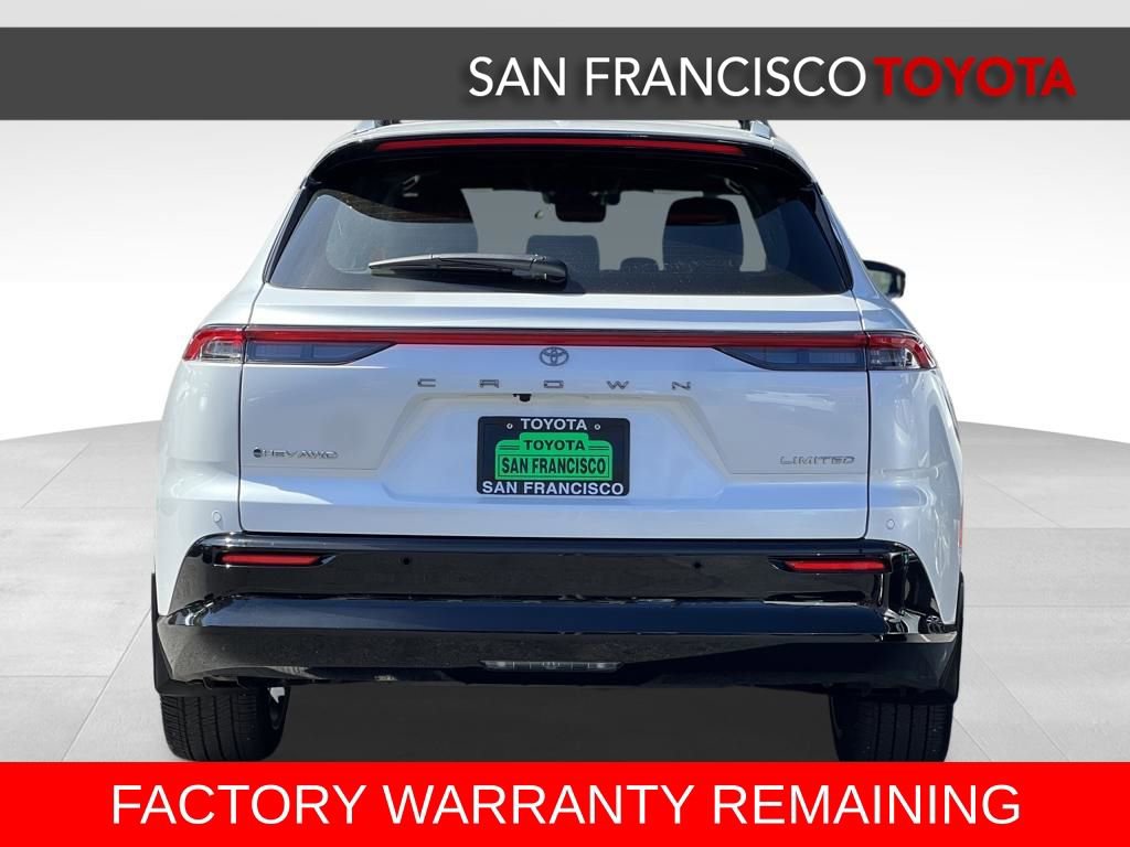 Certified 2025 Toyota Crown Signia image 4