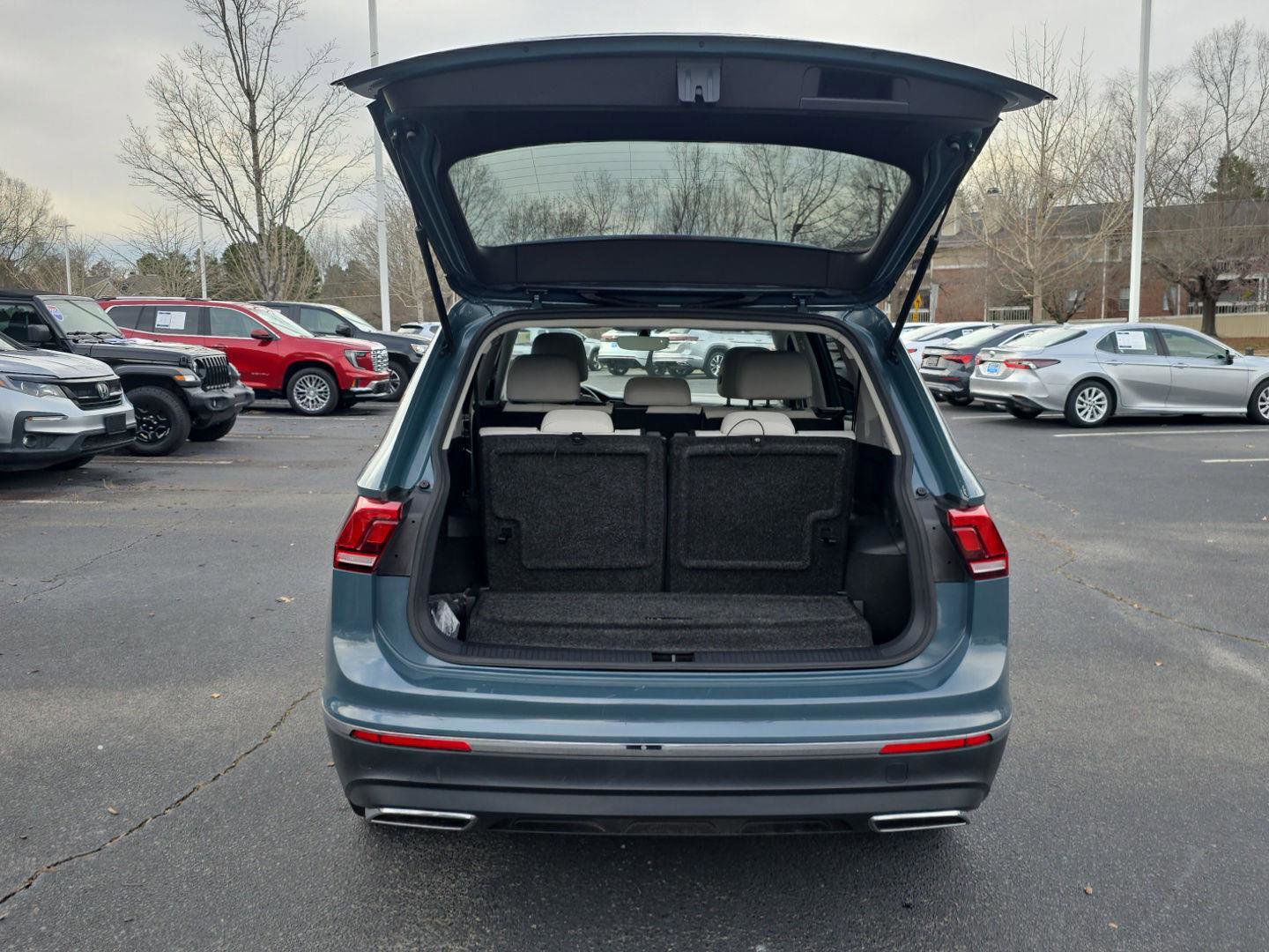 Used 2021 Volkswagen Tiguan SE image 6