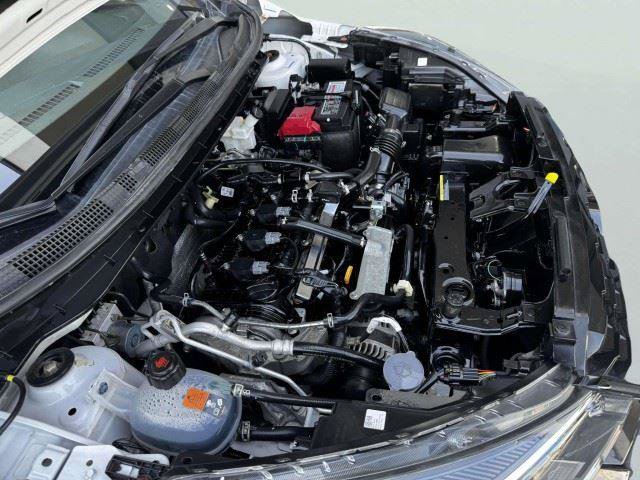 Used 2024 Nissan Kicks SR FWD image 56