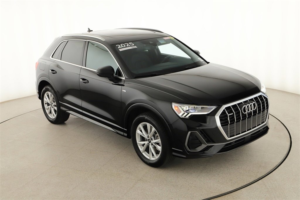 Certified 2025 Audi Q3 2.0T Premium Plus w/ Premium Plus Package image 38