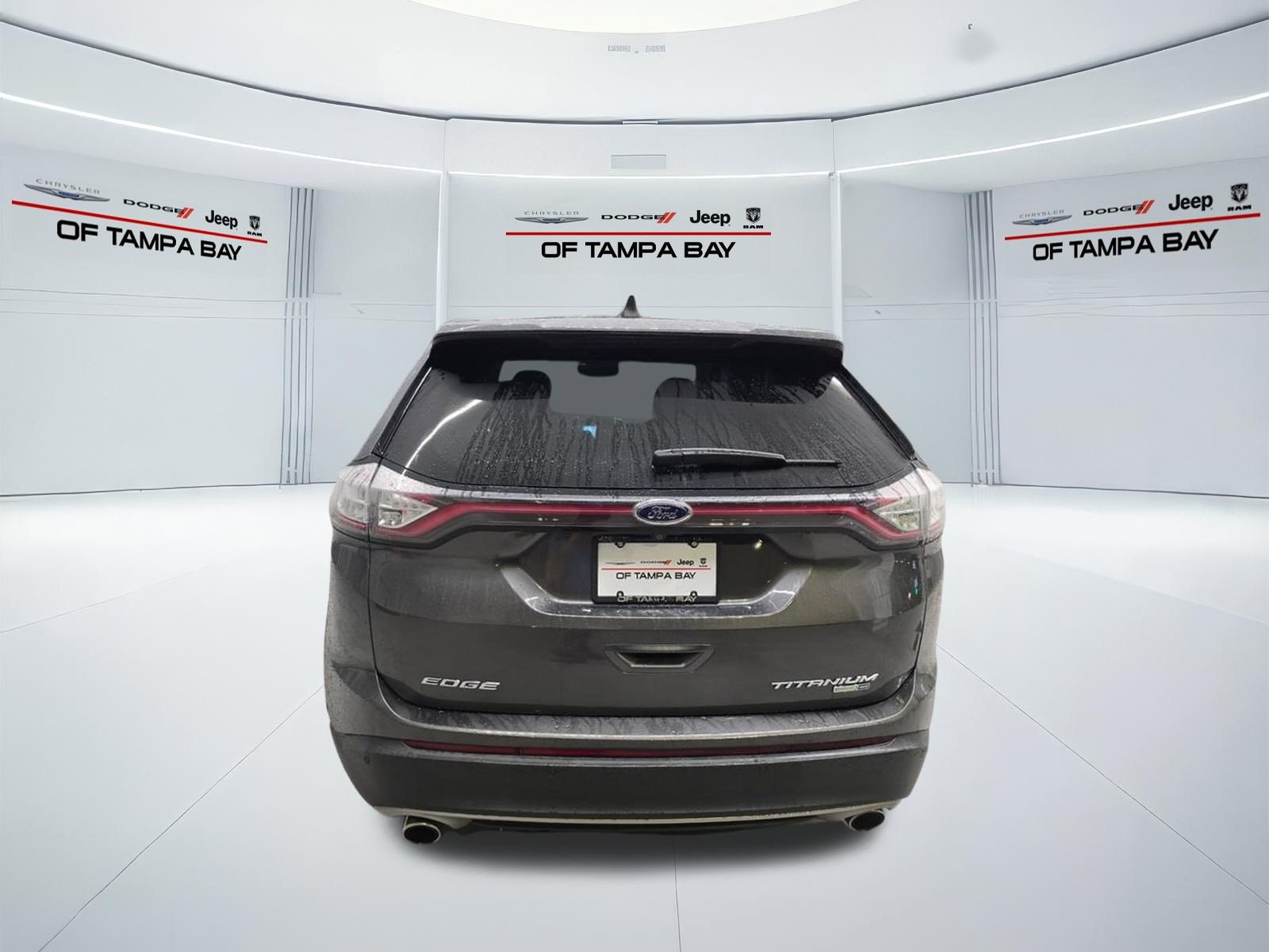 Used 2018 Ford Edge Titanium w/ Equipment Group 302A AWD/4WD image 5