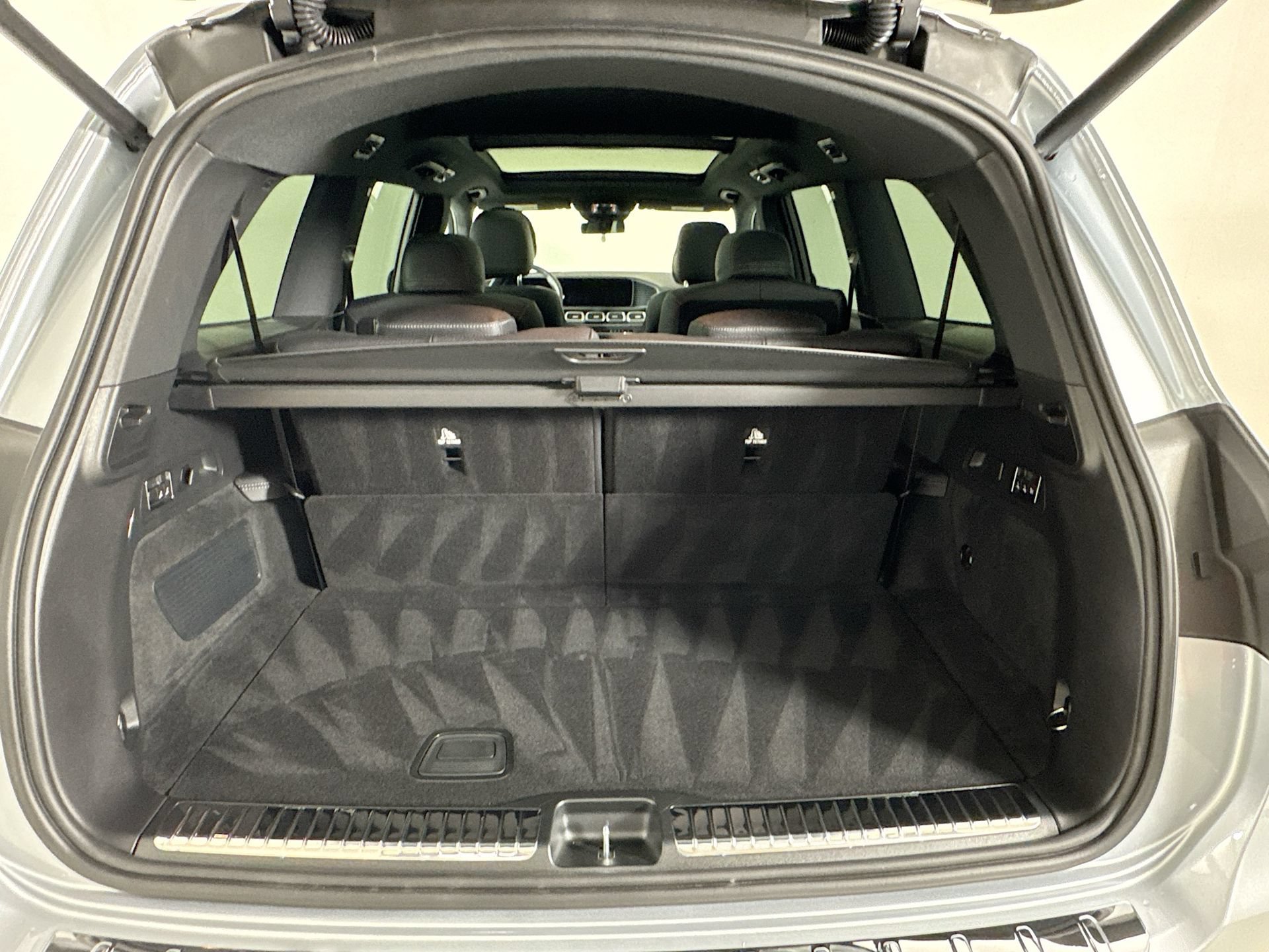 Used 2026 Mercedes-Benz GLS 580 4MATIC image 29