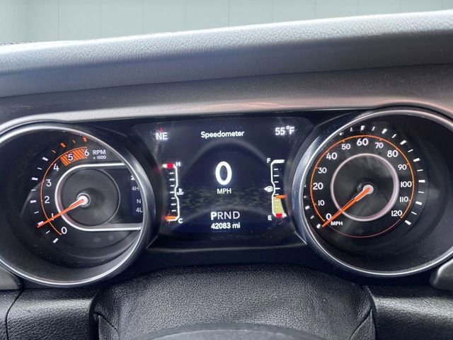 Used 2020 Jeep Wrangler Unlimited Sahara image 15