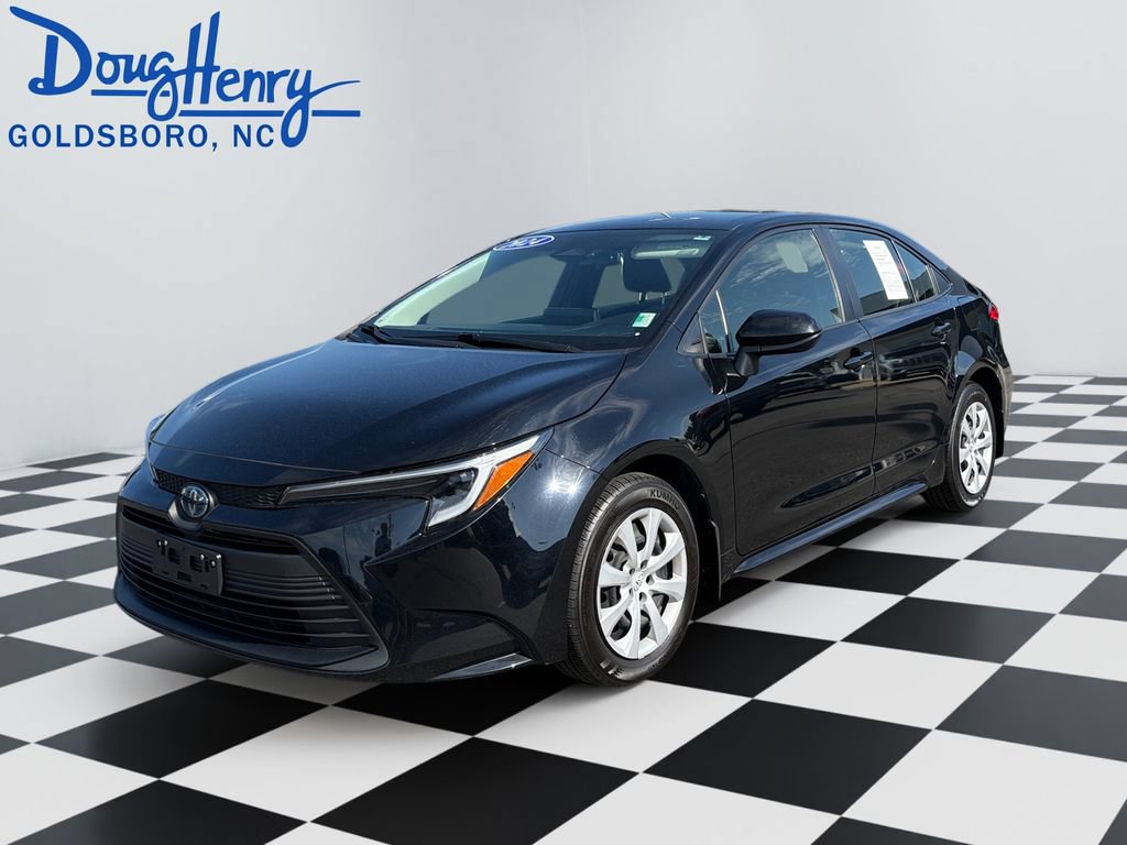 Used 2024 Toyota Corolla LE FWD image 1