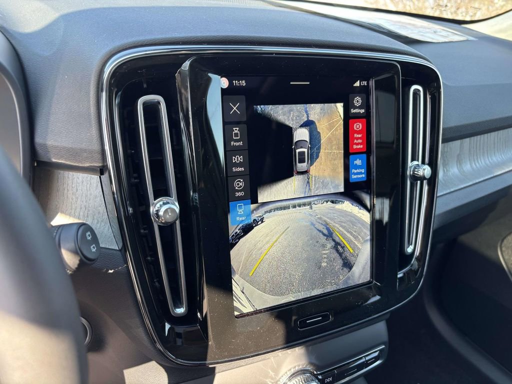 New 2026 Volvo XC40 B5 Ultra w/ Protection Package Premier image 20