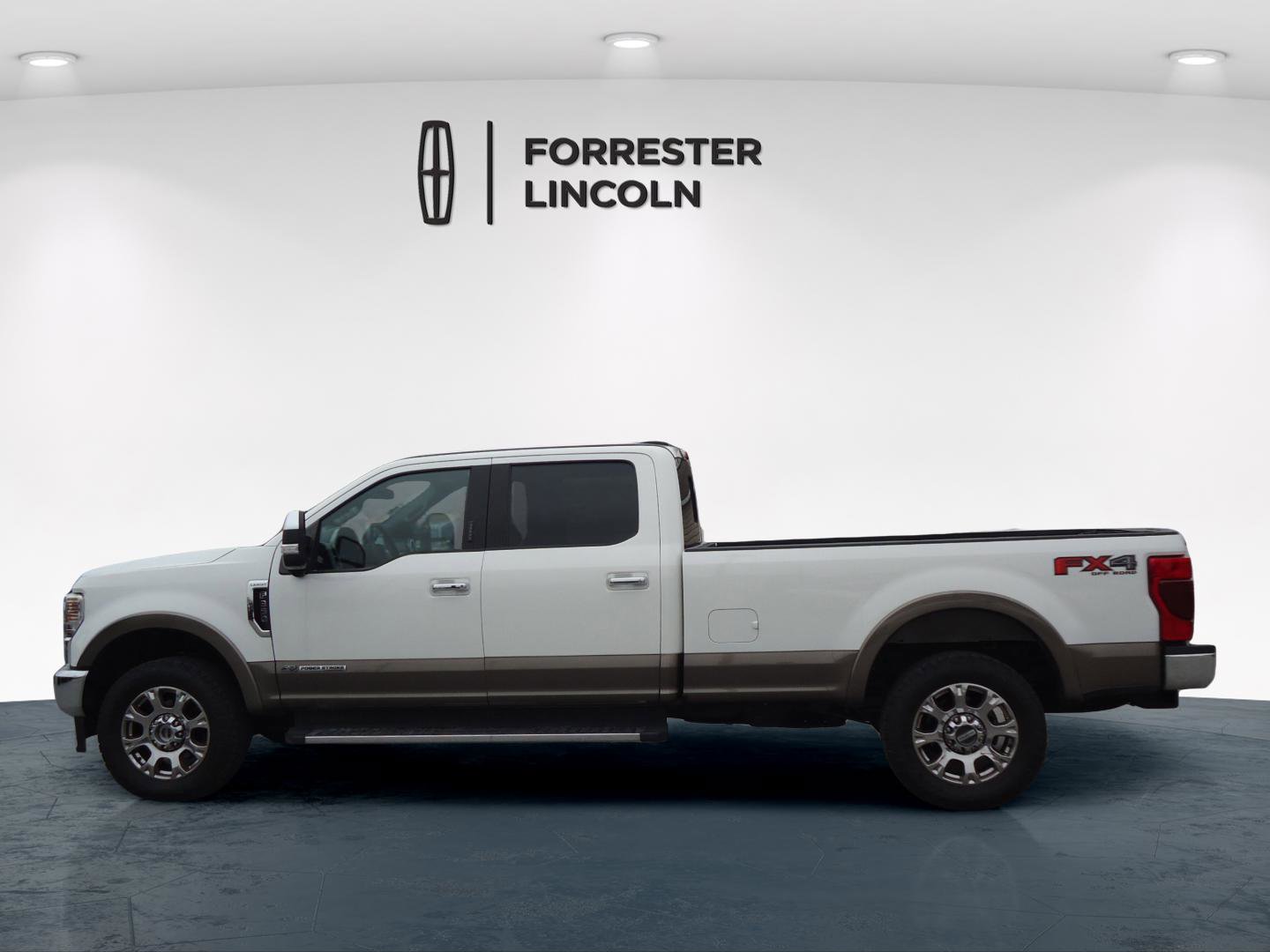 Used 2022 Ford F350 Lariat w/ Lariat Ultimate Package AWD/4WD image 6
