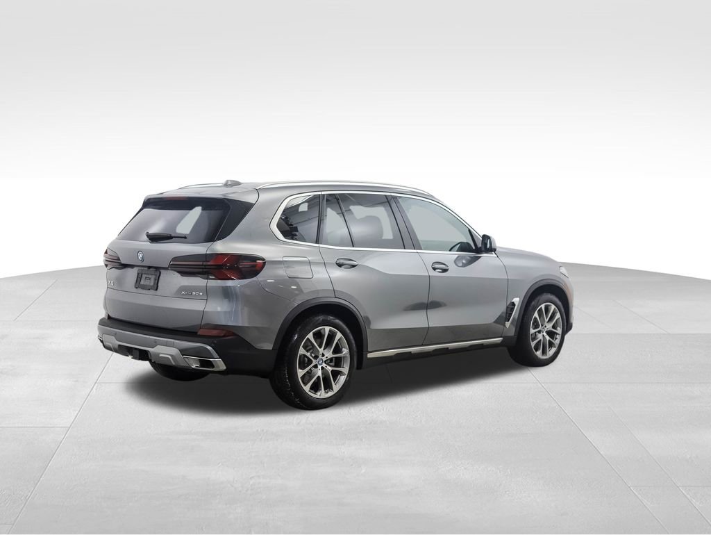 Certified 2025 BMW X5 xDrive50e image 5