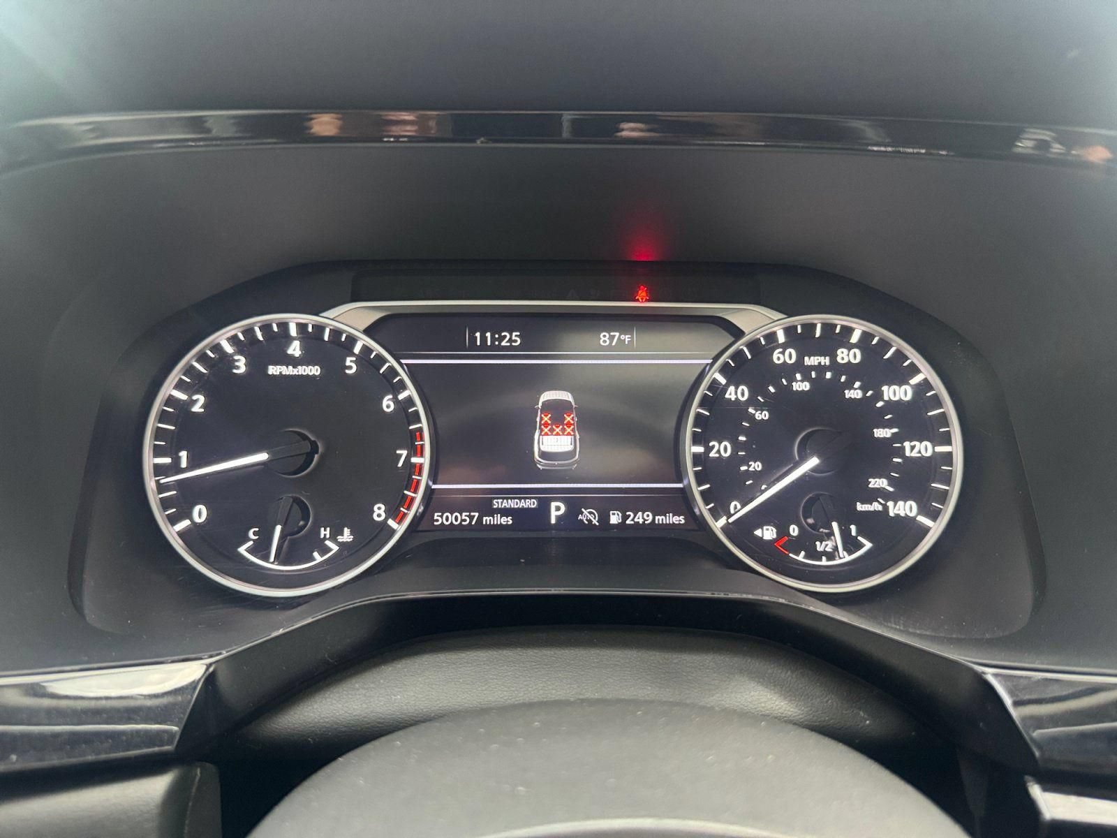 Used 2022 Nissan Pathfinder SL w/ SL Premium Package FWD image 24