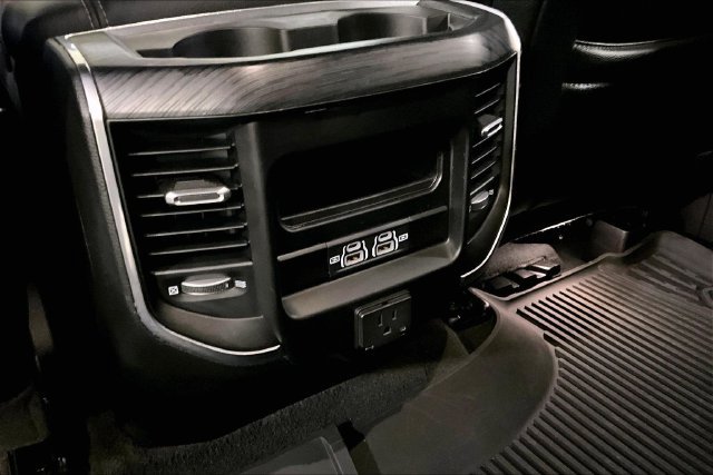 Used 2023 RAM 1500 Laramie AWD/4WD image 29