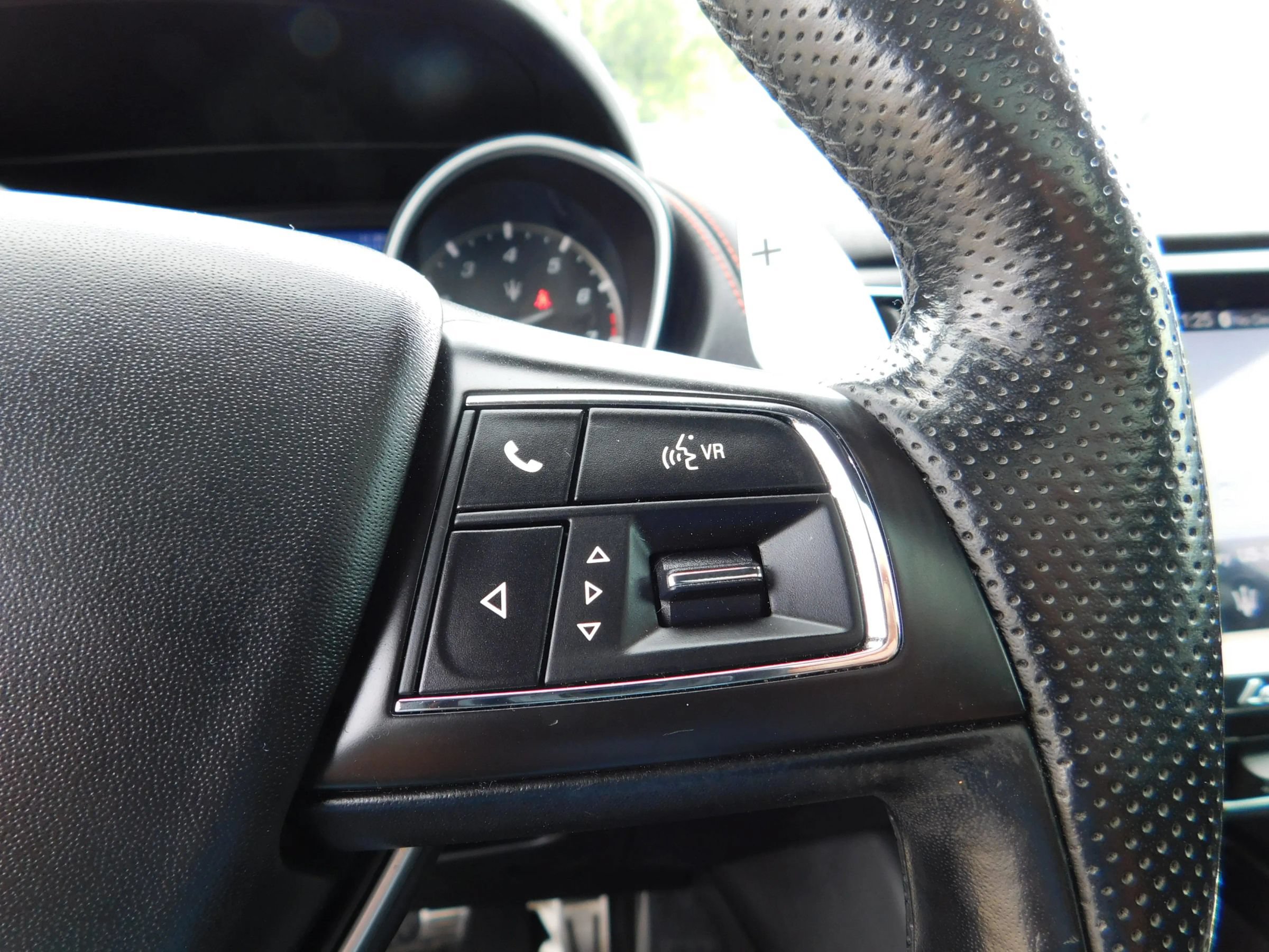 Used 2020 Maserati Levante S GranSport AWD/4WD image 28